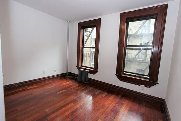 Rented by Dynamik Realty | media 6