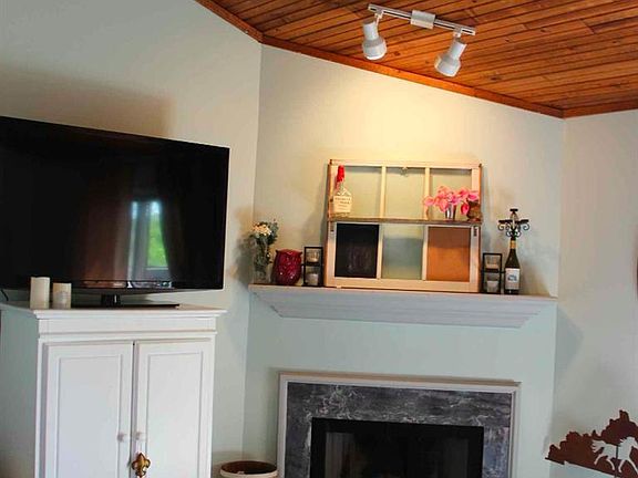 3rd image of 2546 Knightsbridge Ln