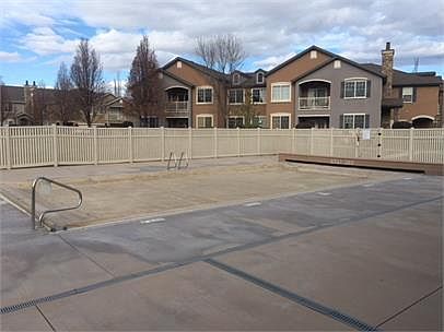 1st image of 1552 W 110 N #4-1