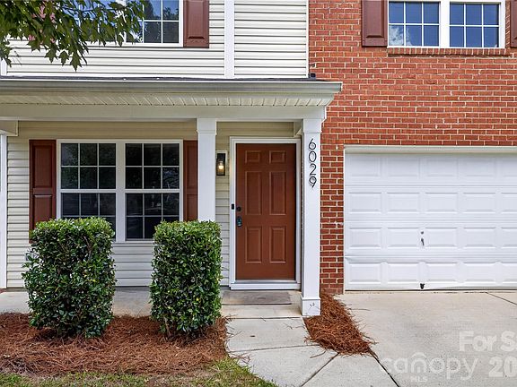 3rd image of 6029 Waterloo Dr