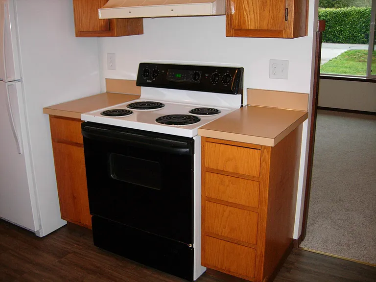 2133 NW Mulholland Blvd — Photo 11