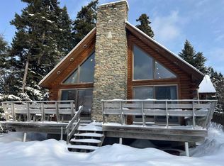 529 Beach Rd, Pittsburg, NH 03592