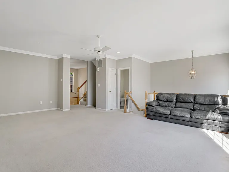 6502 Trask Ter — Photo 8