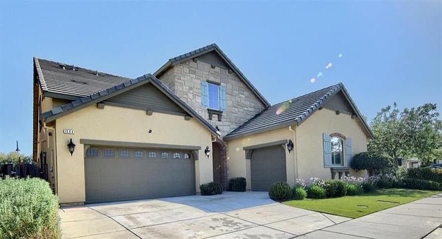 1st image of 1504 Balfour Dr