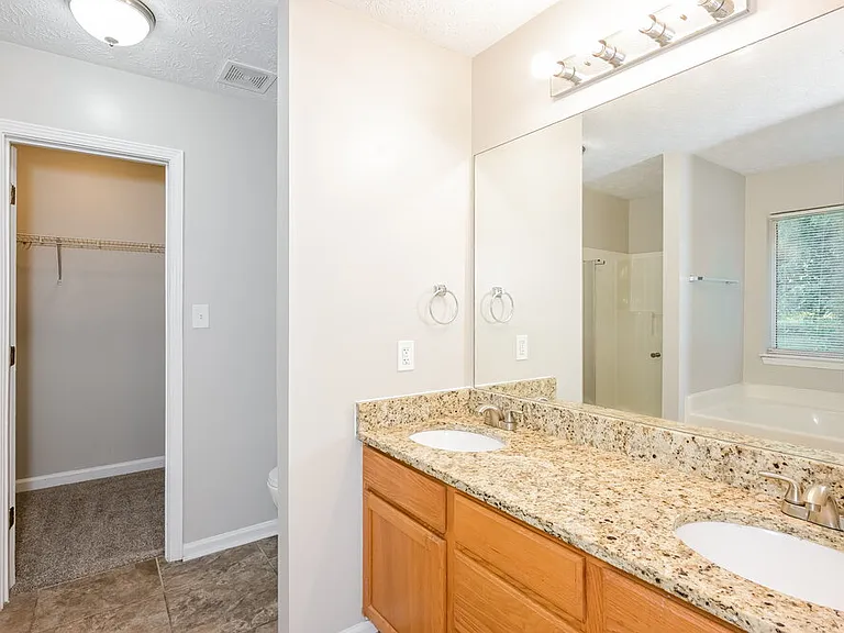 45 Pebble Ridge Dr — Photo 10