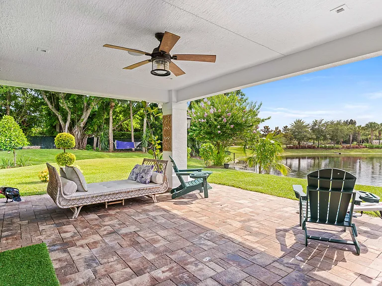 6204 Celadon Cir — Photo 41
