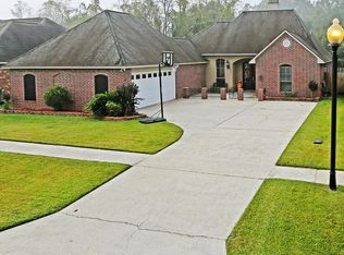 9144 Rue De Fluer, Denham Springs, LA 70706