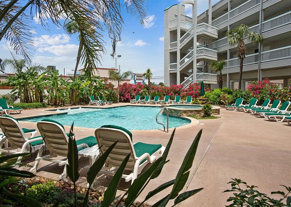 1st image of 6102 Seawall Blvd #111