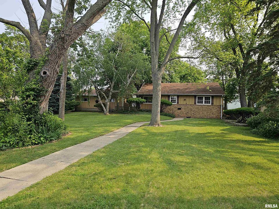 1st image of 1015 E Highland Pl