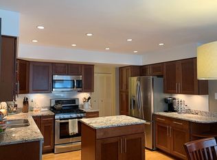 6801 N Ozark Ave APT 1F, Chicago, IL 60631