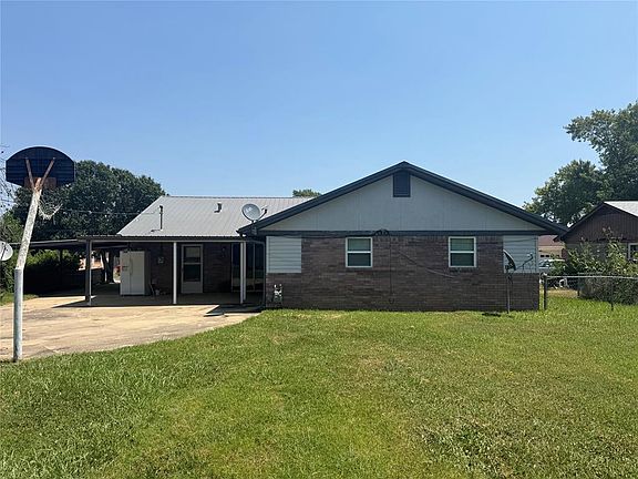 5th image of 1023 Meadowbrook Ln