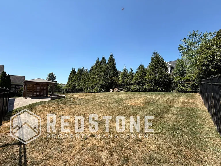 1823 Buxton Way — Photo 47