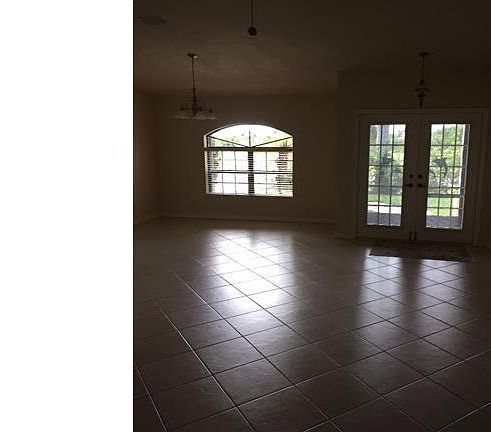 3rd image of 2523 SW 25th St