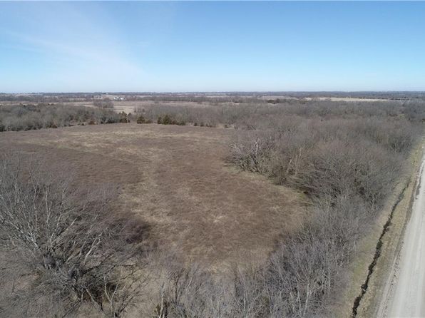 Girard KS Real Estate - Girard KS Homes For Sale | Zillow