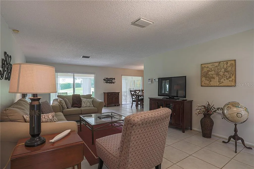 3 bed, 1468 sqft, $4,600 — Photo 4