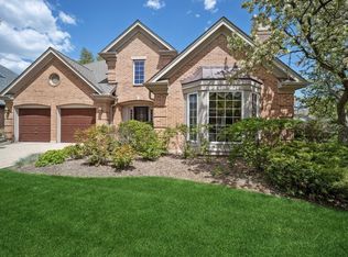 540 Rivershire Pl, Lincolnshire, IL 60069