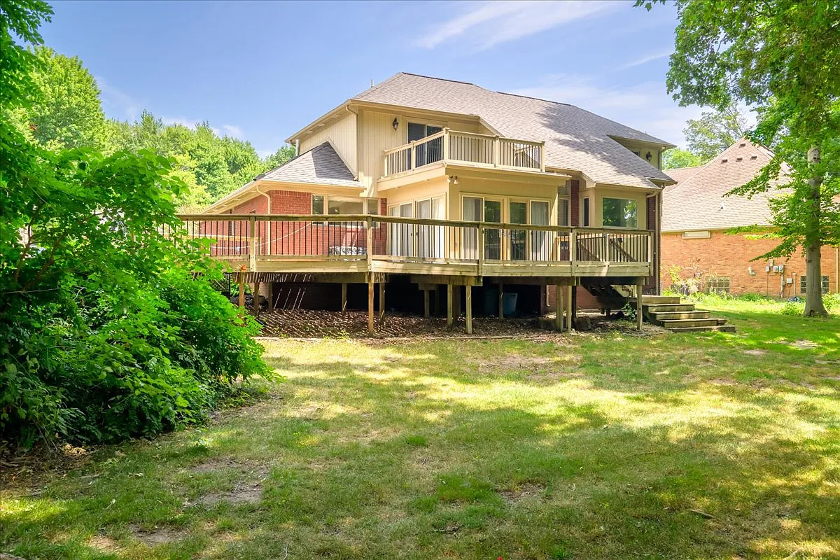 4 Bed 3 Bath Backing Up to Rammler Golf Course — Photo 2