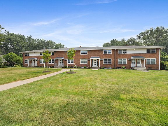 4th image of 4500 Dewey Ave #7