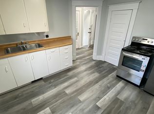 466 Arlington St, Winnipeg, MB R3G 1Z4