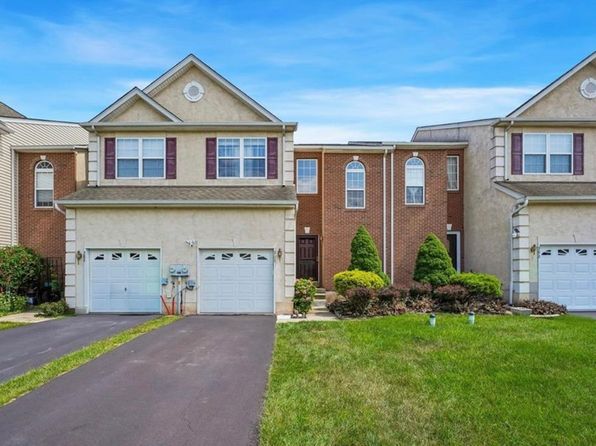 390 Auburn Ct