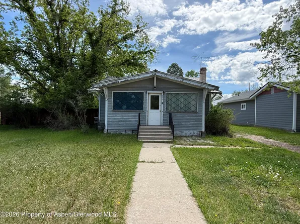 675 Pershing St, Craig, CO 81625