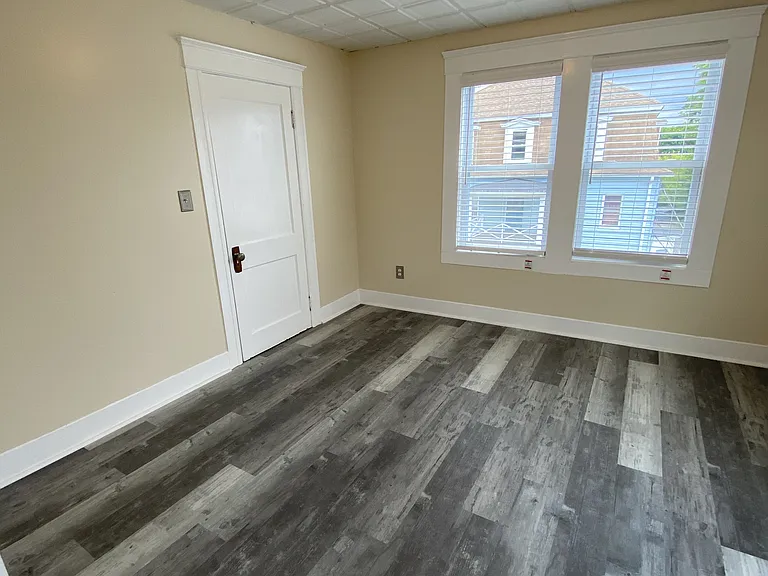 3 Negus St #3L — Photo 3