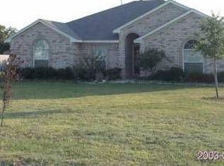 1059 Red River Dr, Waxahachie, TX 75167