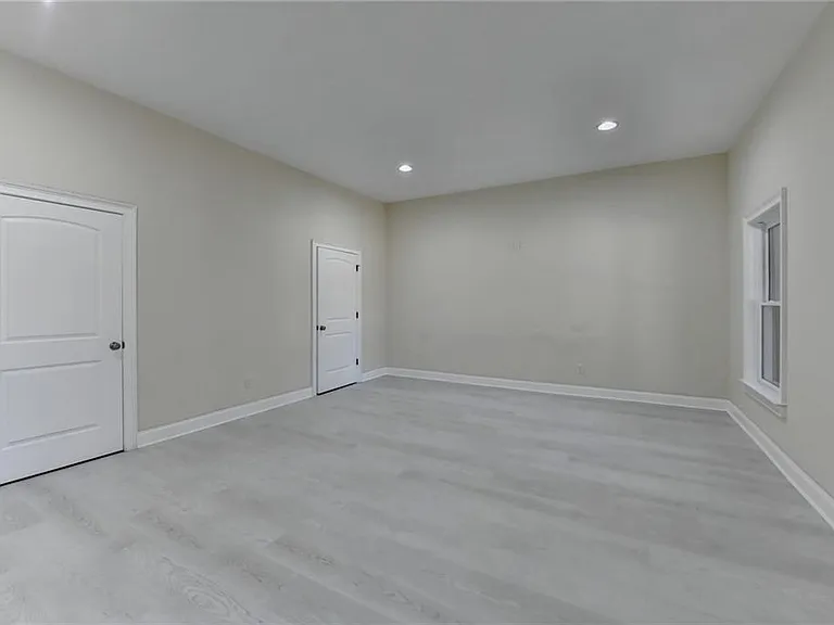 2230 Manor Creek Ct — Photo 42