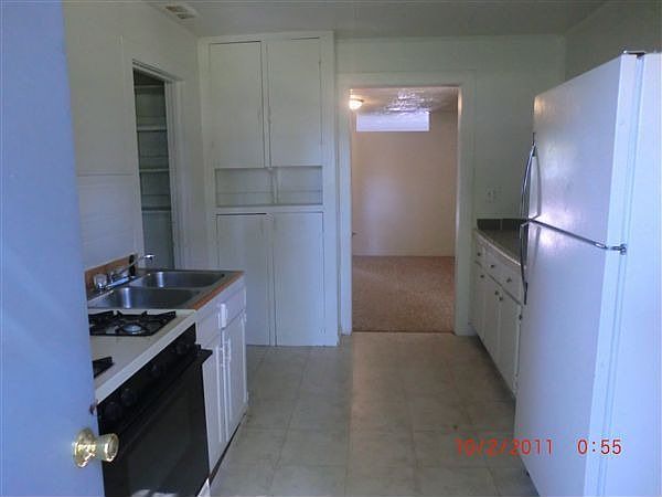 313.5Apt4Kitchen&Living