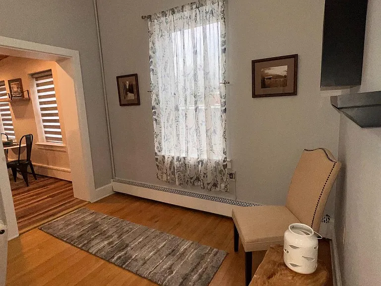 102 N Lawrence St — Photo 13