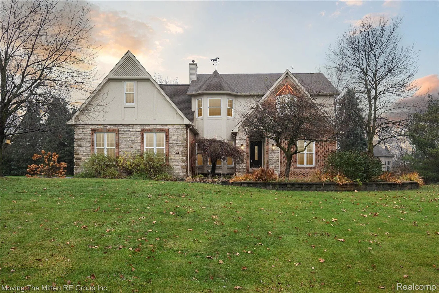6447 Glendale Dr photo 1