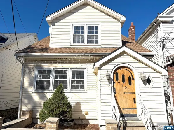7701 Smith Ave, North Bergen, NJ 07047