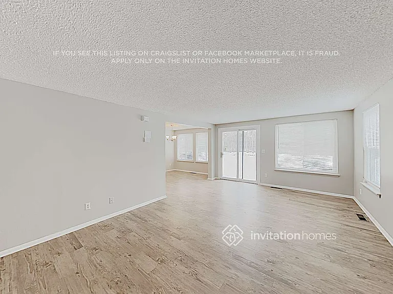 22320 E Princeton Dr — Photo 11