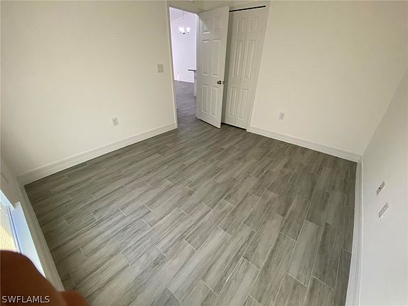 5th image of 3022/3024 Gilbert Ave S