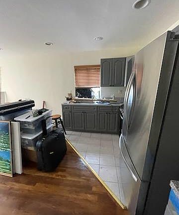 5th image of 322 Quincy Ave #1