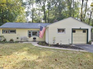 1 Kenwood Ln, Florham Park, NJ 07932