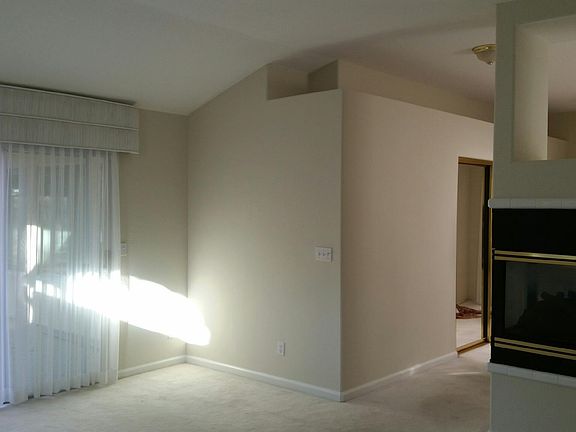 2nd image of 9937 N Granville Ave #Single