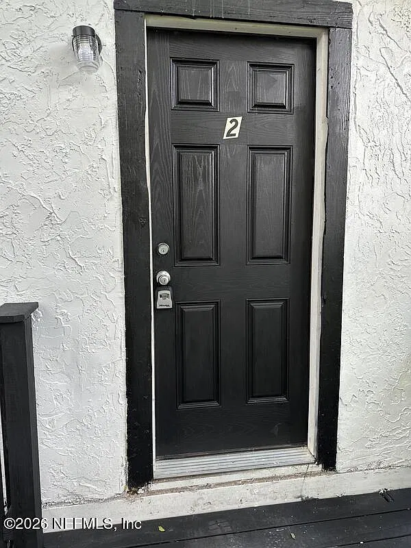 2 bed, 1.0 bath, 1080 sqft, $795 — Photo 2