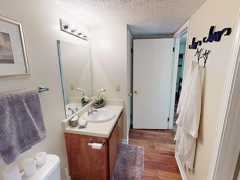 Aspen Village Apartment Homes — Photo 14