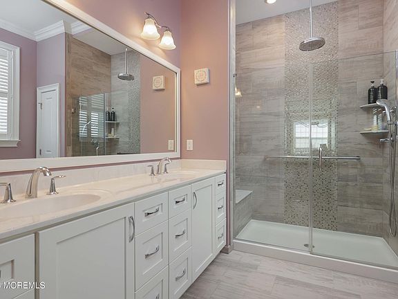 3rd image of 114 Ambermist Way