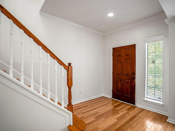 5th image of 118 Snowdance Ct