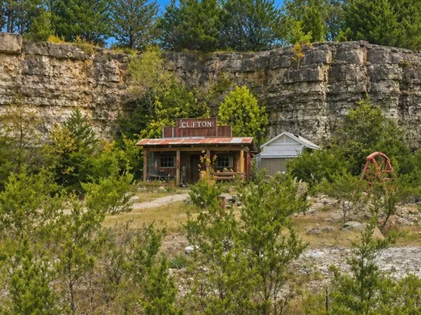 20615 Table Rock Ridge Road, Shell Knob, MO 65747