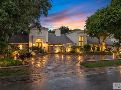 145 Calle Jacaranda, Brownsville, TX, 78520