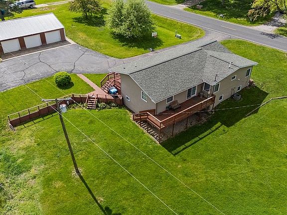 3rd image of 4943 E River Rd