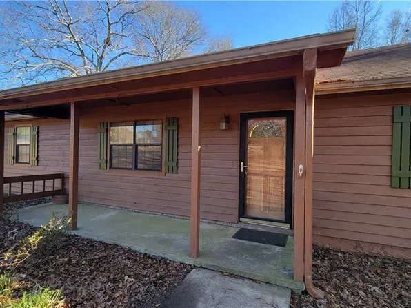 557 McCullough Rd, Stockbridge, GA 30281