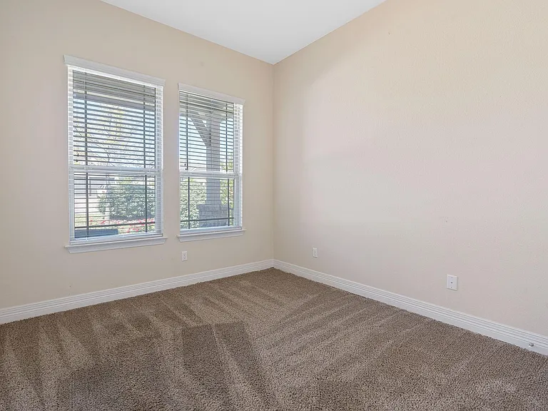 6624 W Llano Stage Trl — Photo 11