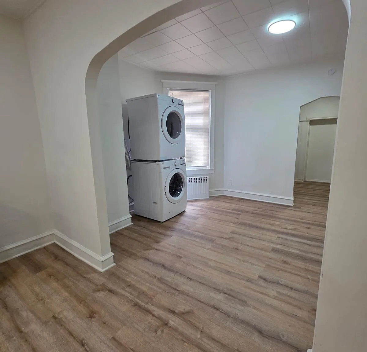 3 bed, 1100 sqft, $1,650 — Photo 4