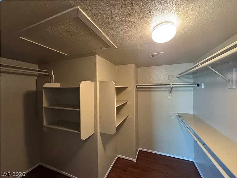 1326 Dusty Creek St — Photo 20