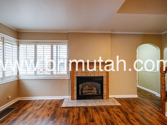 4th image of 1655 E Laird Ave