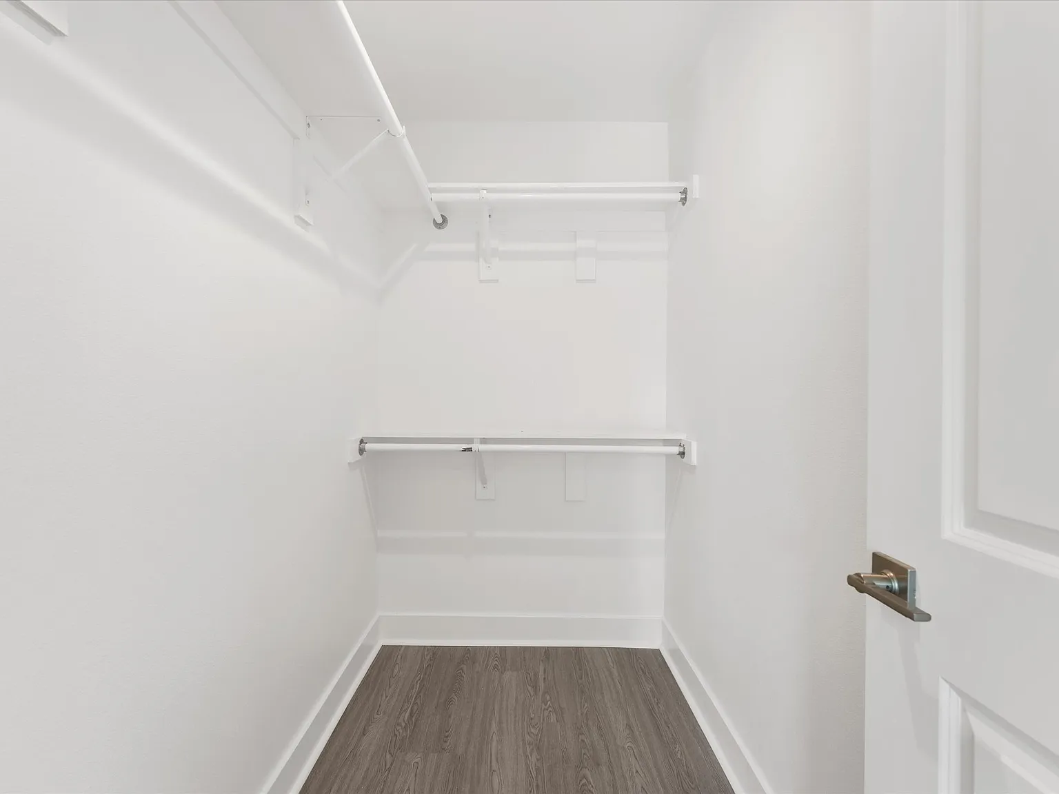 4 bed, 3.5 bath, 2907 sqft, $3,995 — Photo 3
